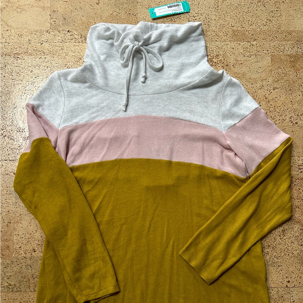 Market & Spruce Cowl Neck Top NWT Size Large